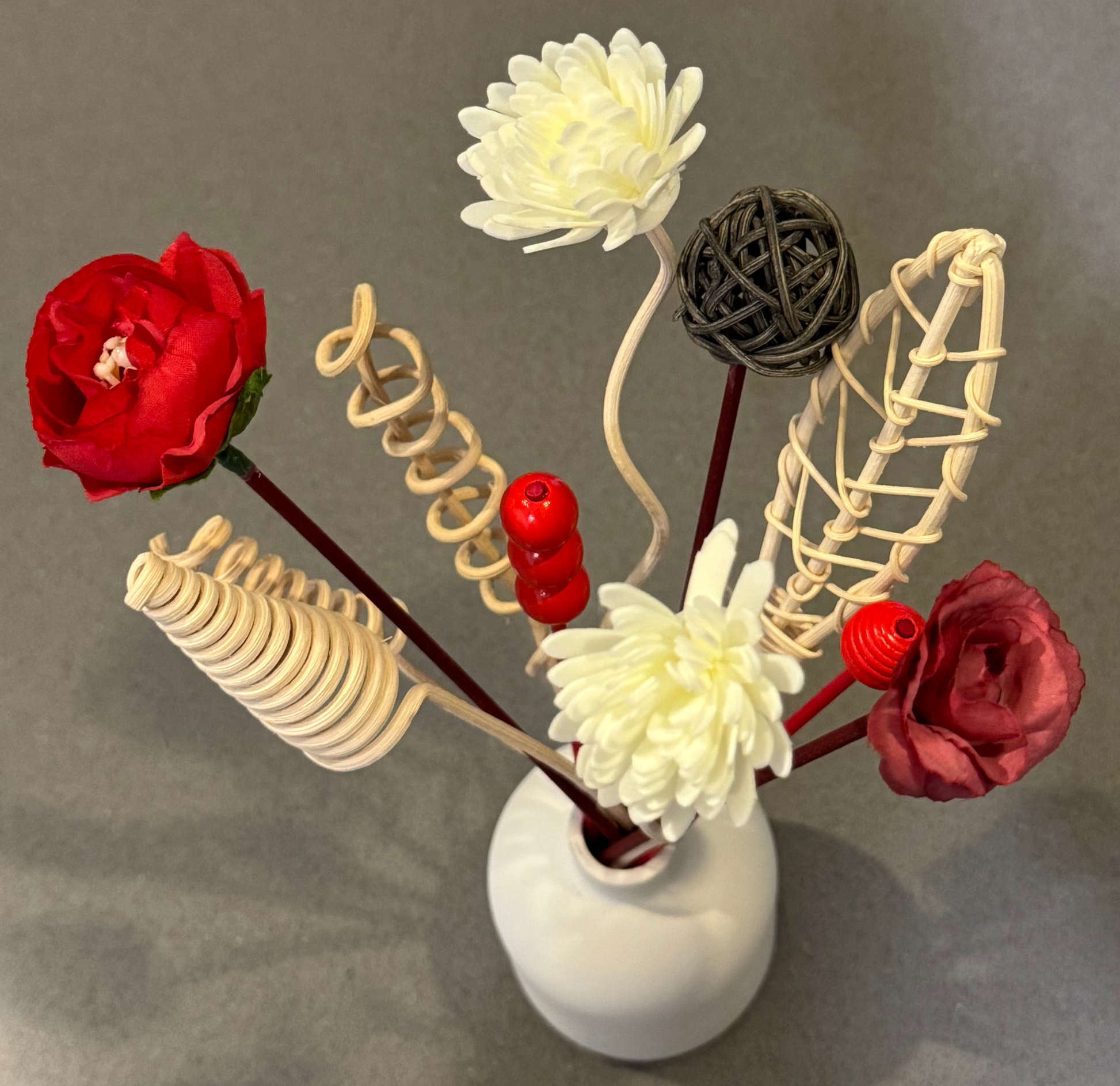 Maroon Reed Diffuser Reed Diffuser Bouquet - Decorative Unique Flower Reed Diffuser Sticks ...